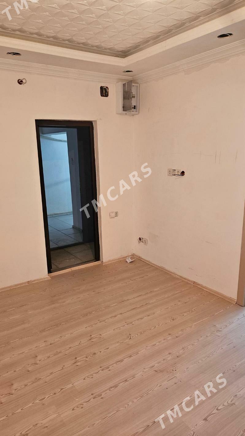 продаю 2ком 3этаж - Türkmenabat - img 4