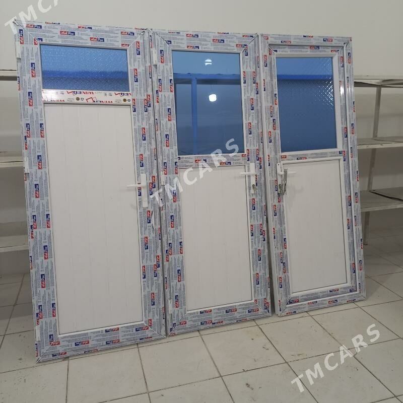 Plastyk Äpişge gapy - Aşgabat - img 3