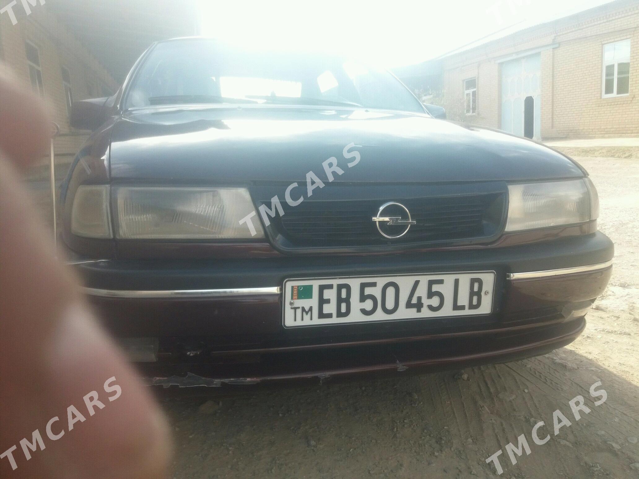 Opel Vectra 1994 - 35 000 TMT - Чарджоу - img 4