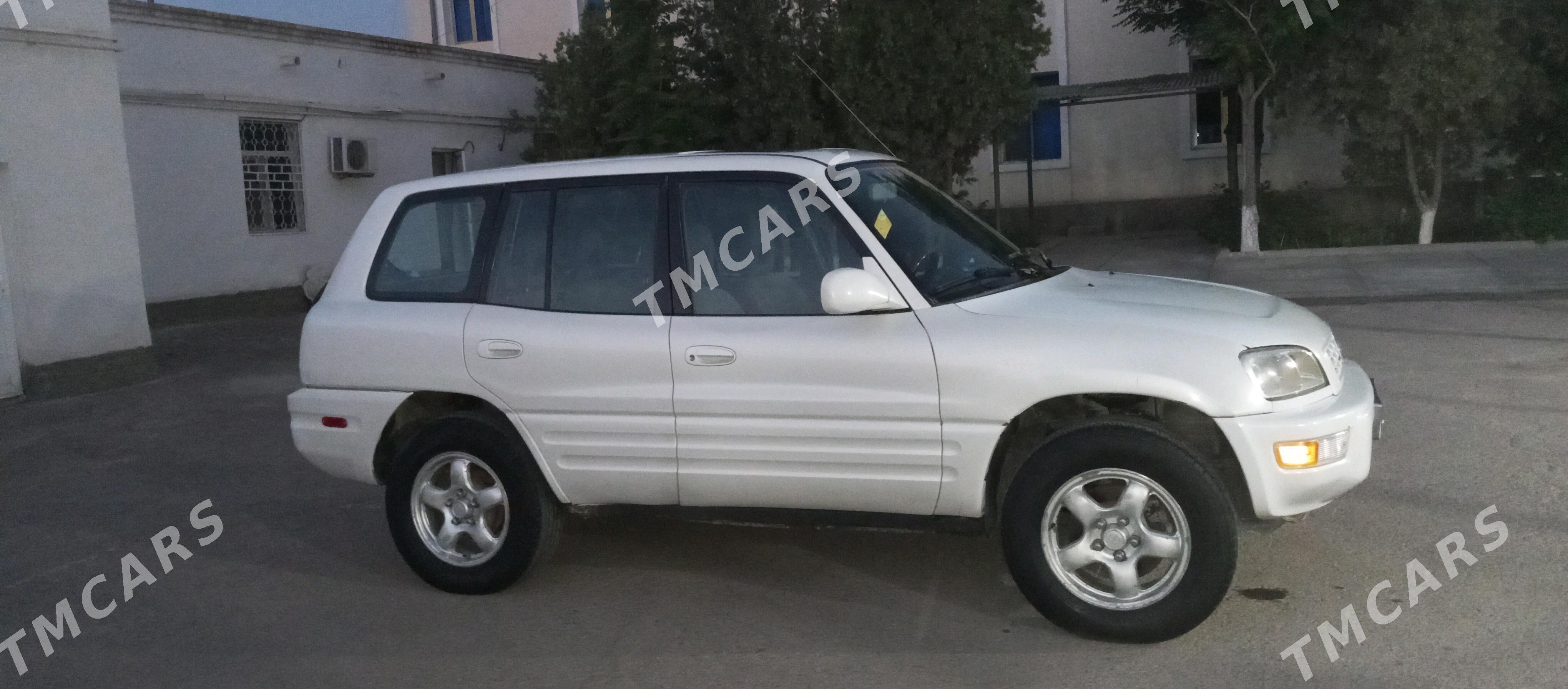Toyota RAV4 2000 - 100 000 TMT - Шабатский этрап - img 4