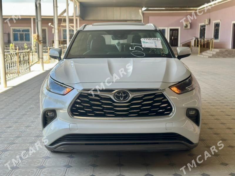 Toyota Highlander 2022 - 570 000 TMT - Мары - img 5