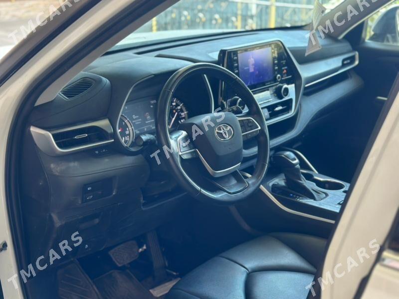 Toyota Highlander 2022 - 570 000 TMT - Мары - img 4