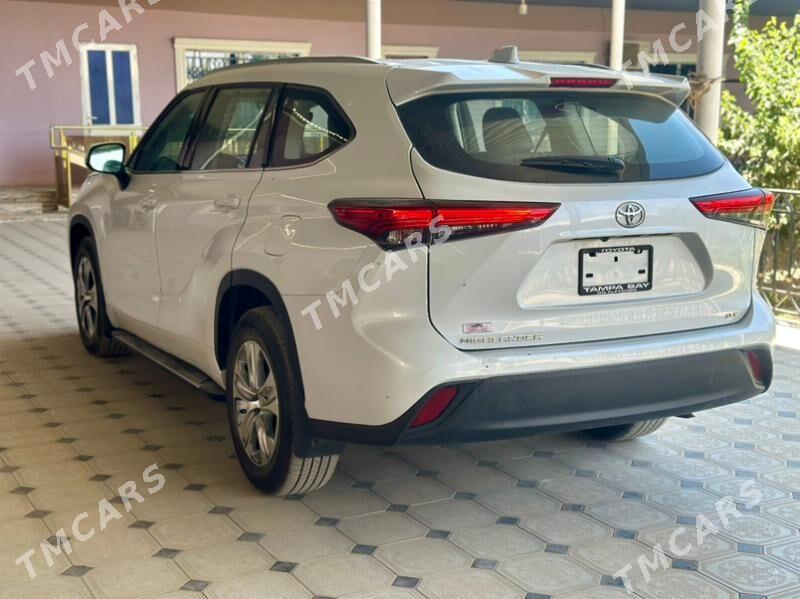 Toyota Highlander 2022 - 570 000 TMT - Мары - img 2