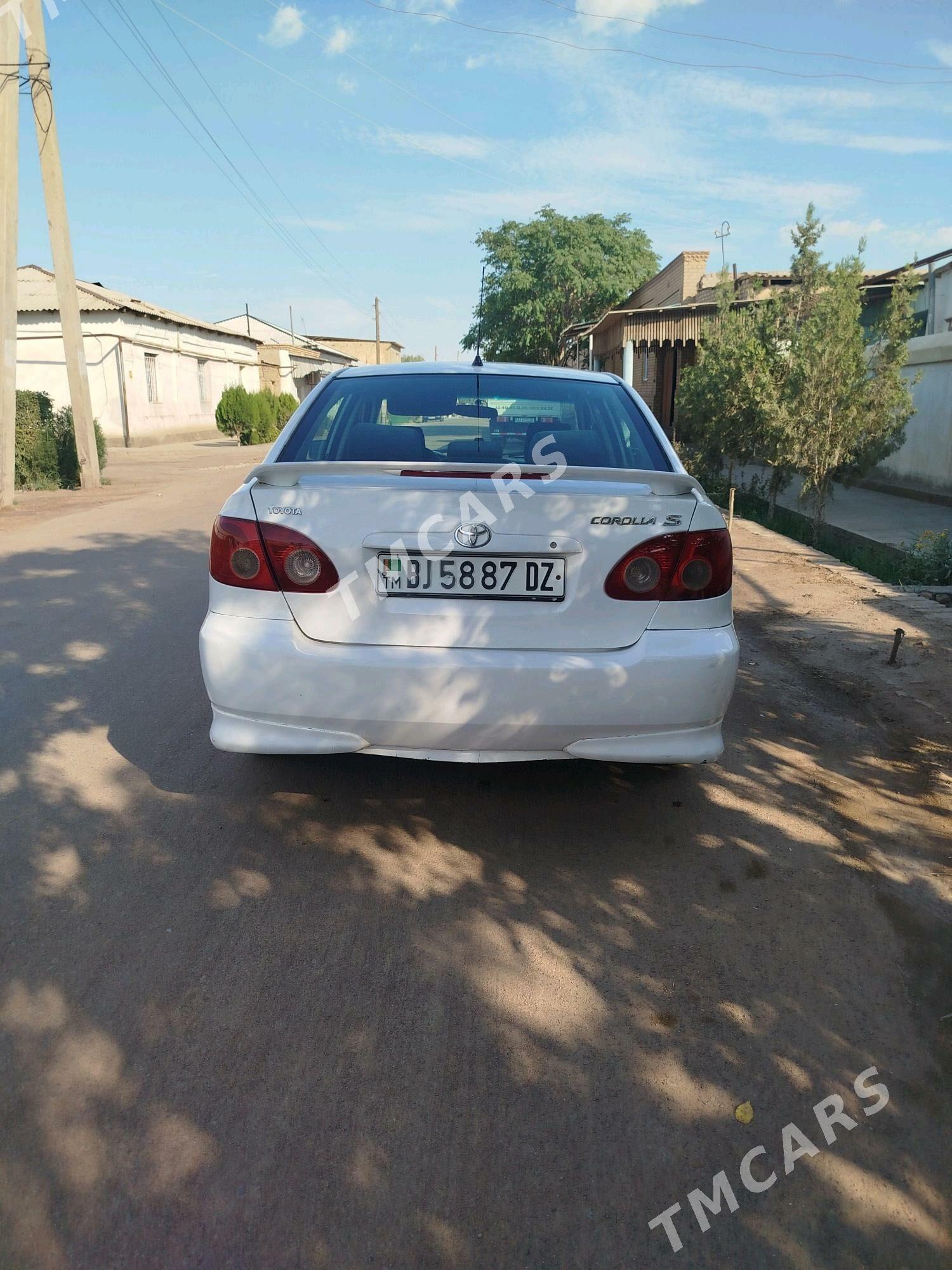 Toyota Corolla 2004 - 106 000 TMT - Гороглы (Тагта) - img 2