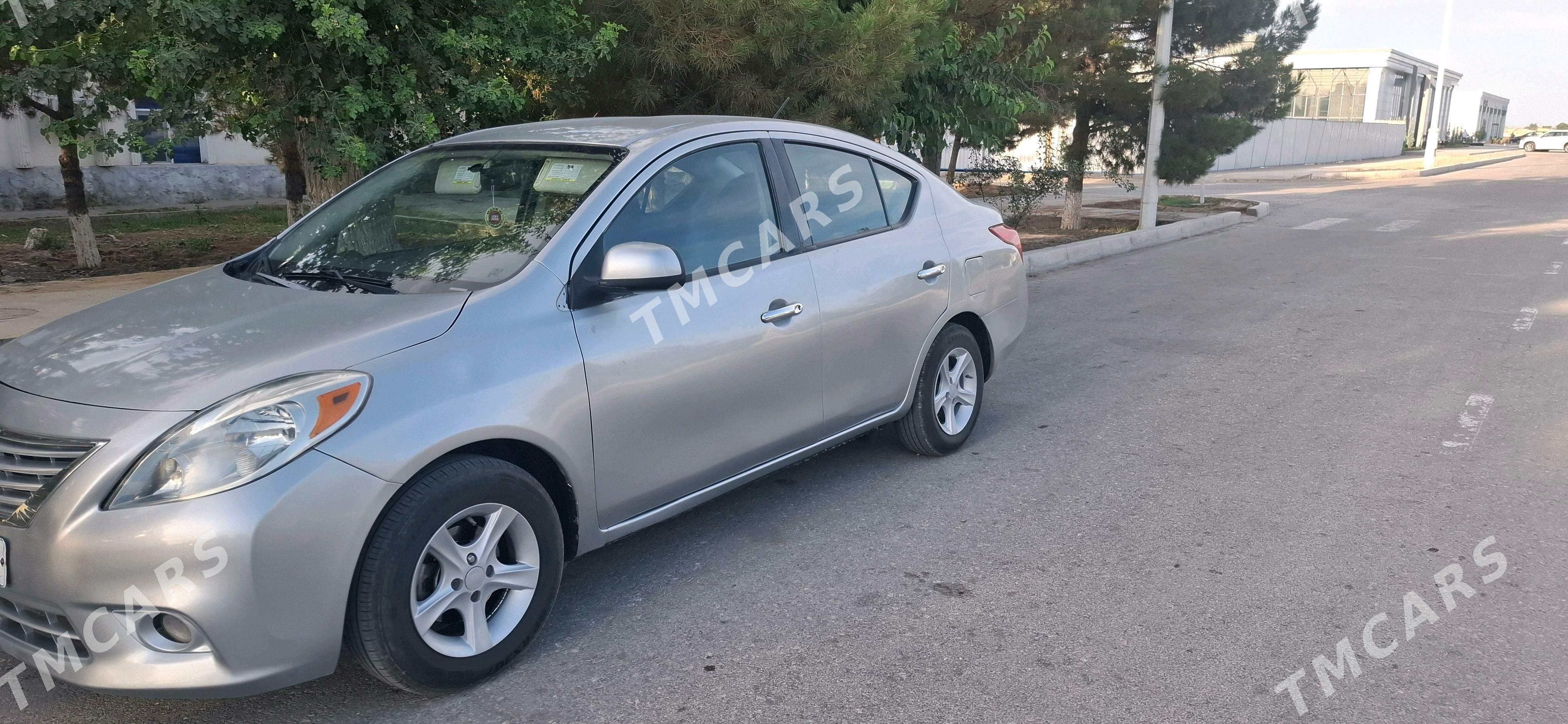 Nissan Versa 2013 - 79 000 TMT - Türkmenabat - img 2