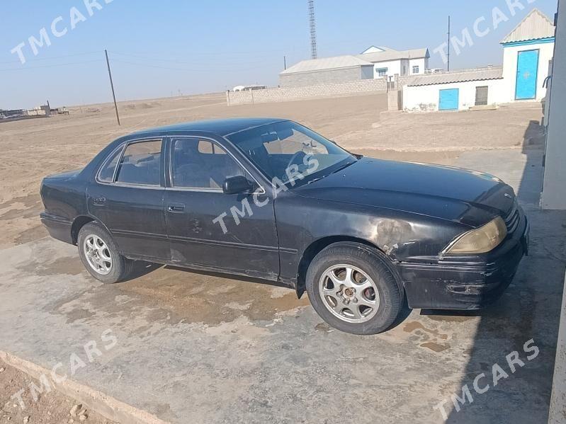 Toyota Camry 1992 - 37 000 TMT - Esenguly - img 3