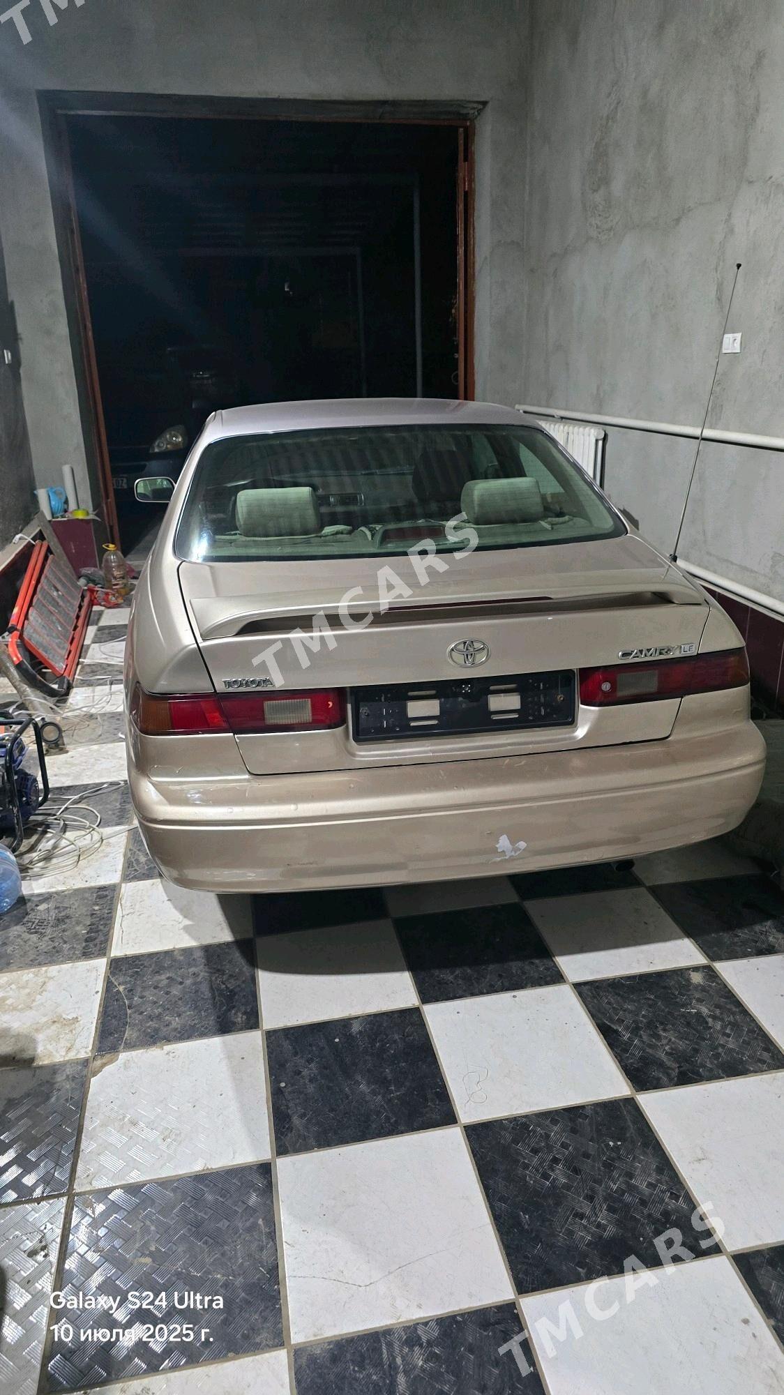 Toyota Camry 1998 - 112 000 TMT - Кёнеургенч - img 1