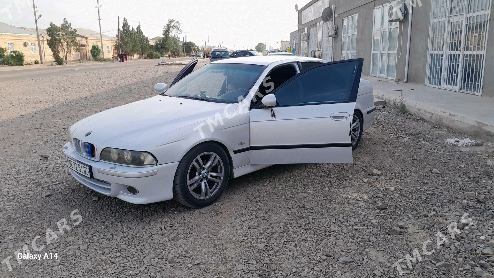 BMW 528 2000 - 150 000 TMT - Дашогуз - img 5