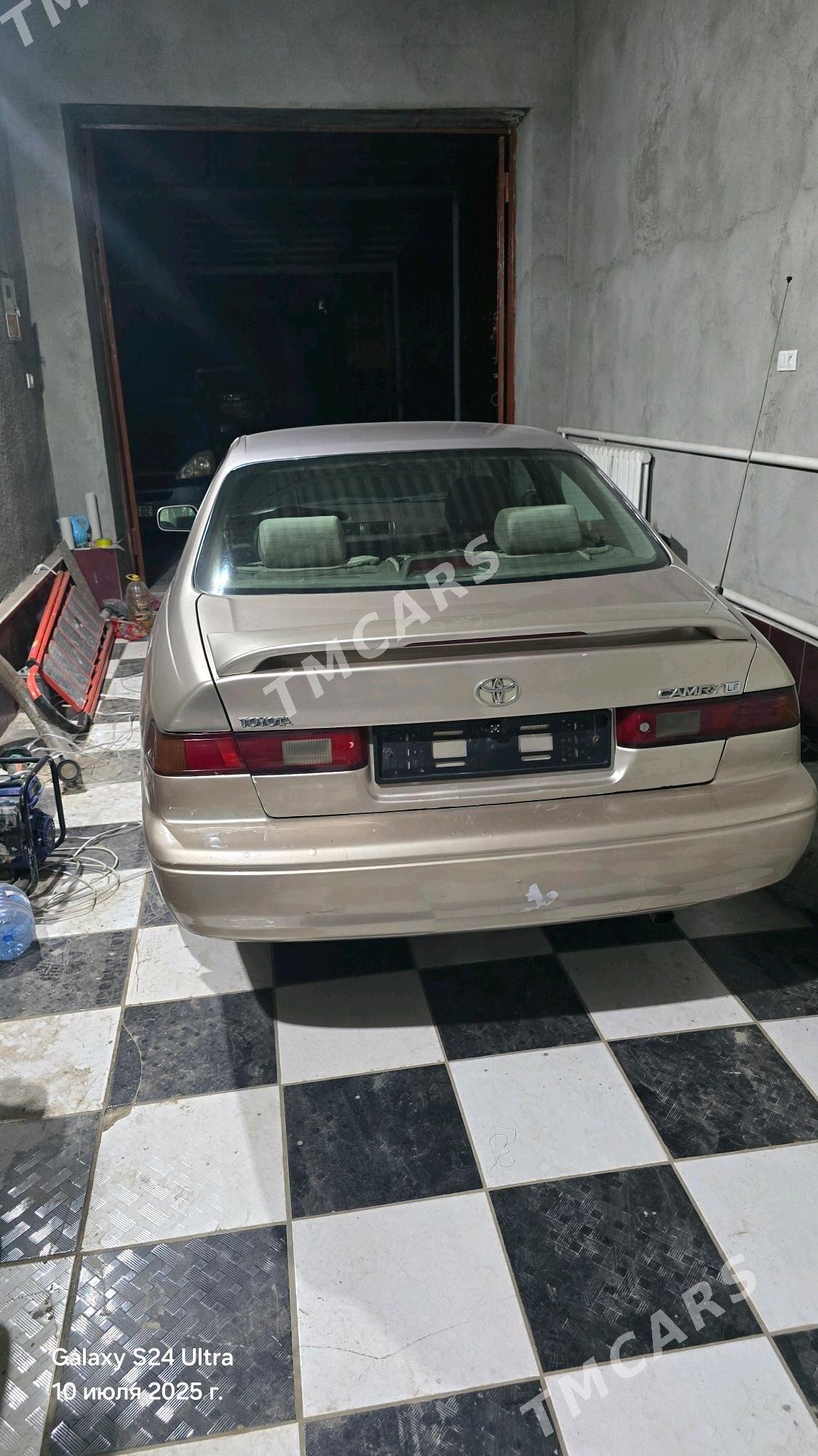 Toyota Camry 1998 - 112 000 TMT - Кёнеургенч - img 2