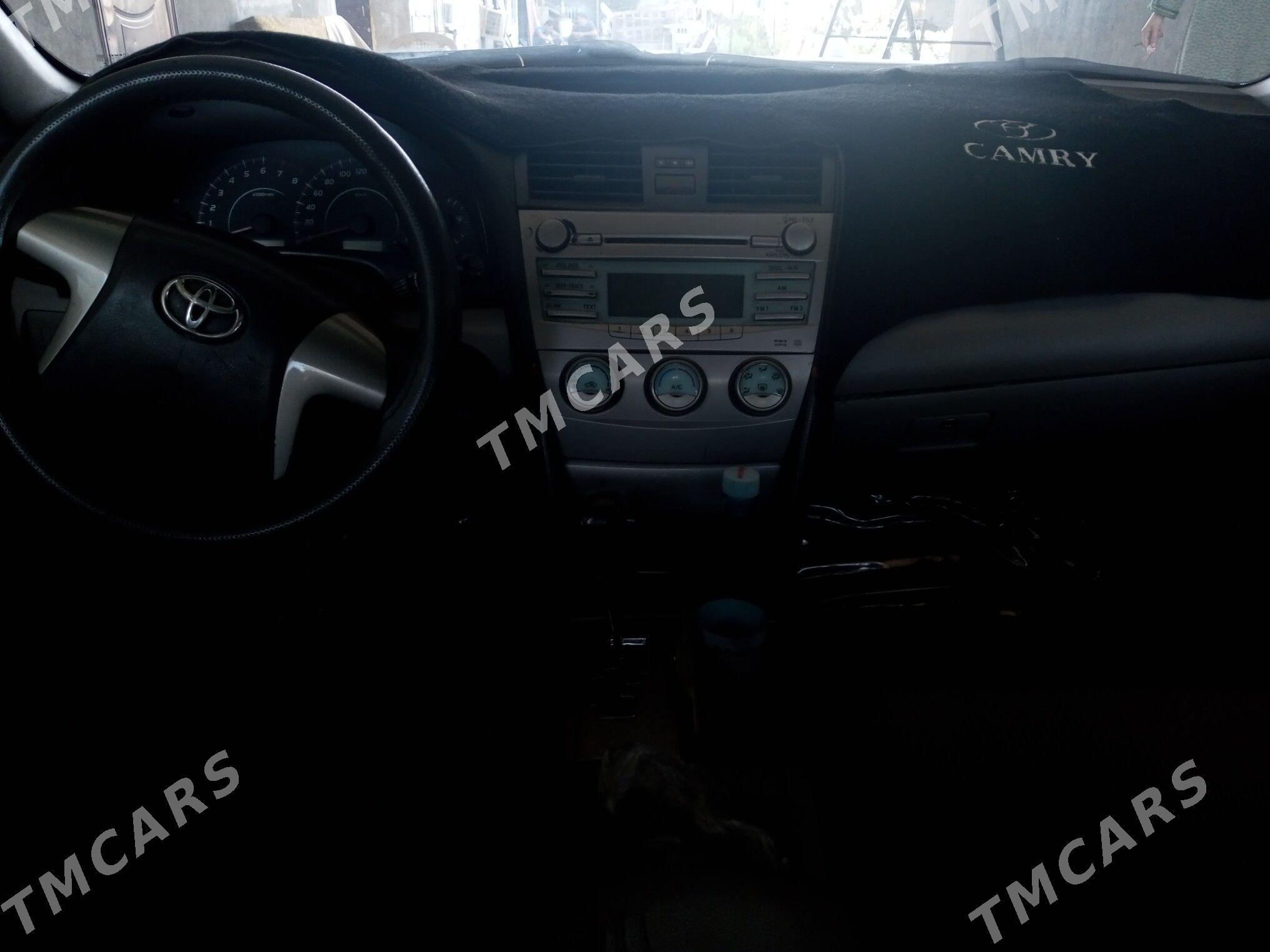 Toyota Camry 2007 - 125 000 TMT - Гёкдепе - img 2
