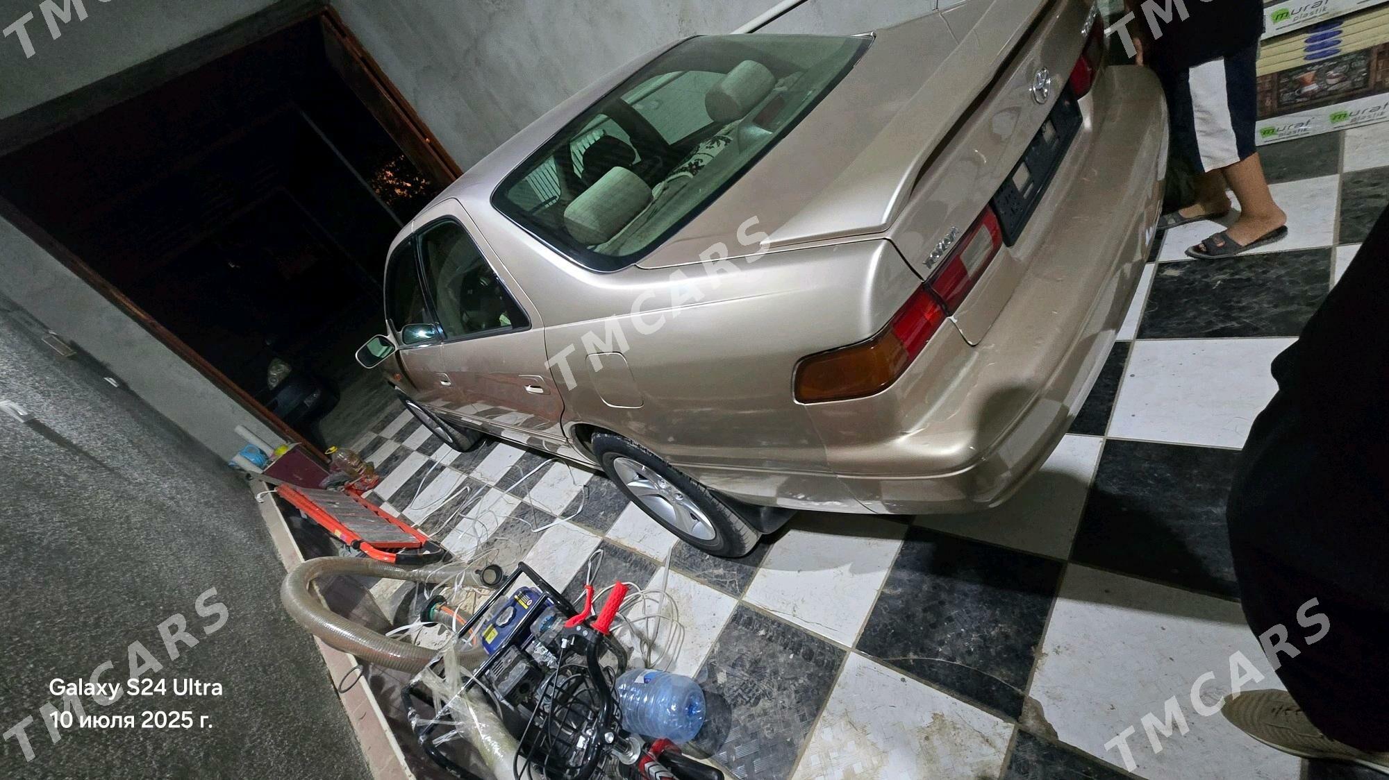 Toyota Camry 1998 - 112 000 TMT - Кёнеургенч - img 3