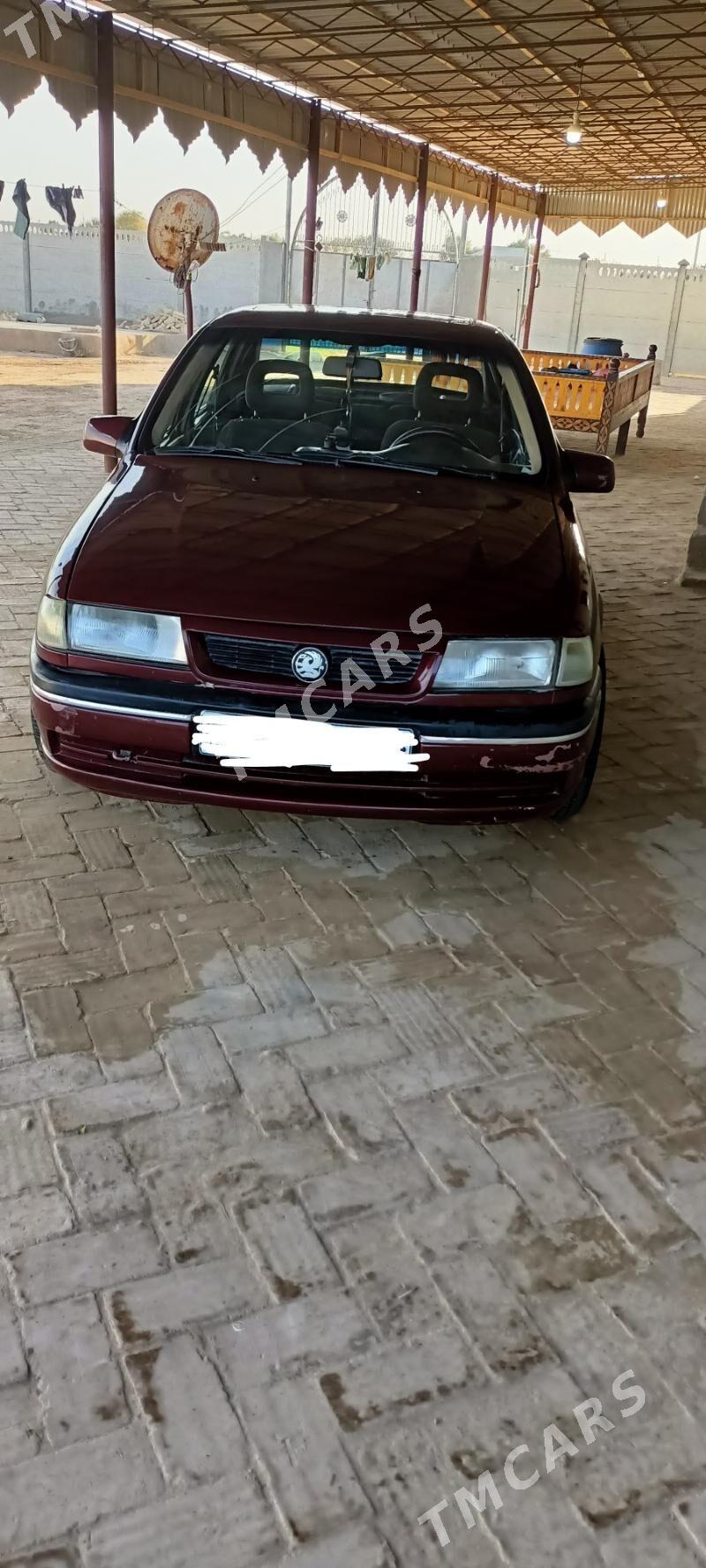 Opel Vectra 1992 - 38 000 TMT - Baýramaly - img 2