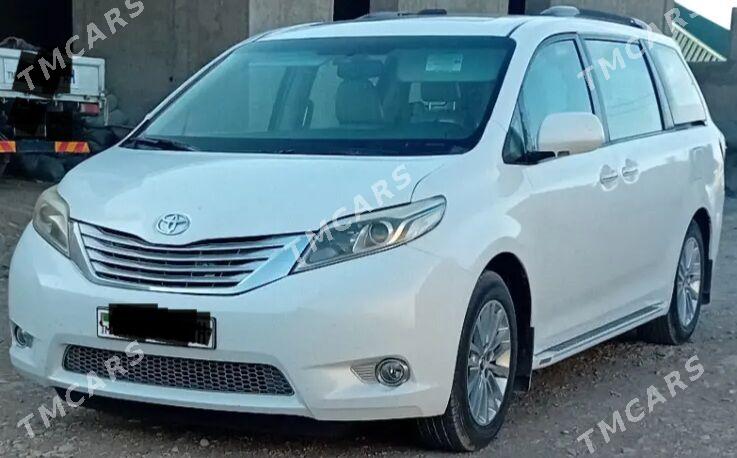 Toyota Sienna 2010 - 310 000 TMT - Ашхабад - img 3