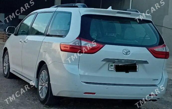 Toyota Sienna 2010 - 310 000 TMT - Ашхабад - img 4