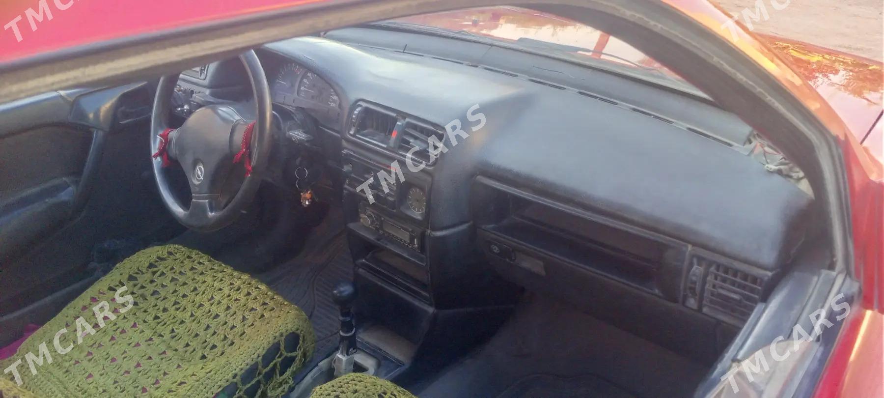 Opel Vectra 1991 - 22 000 TMT - Саят - img 4