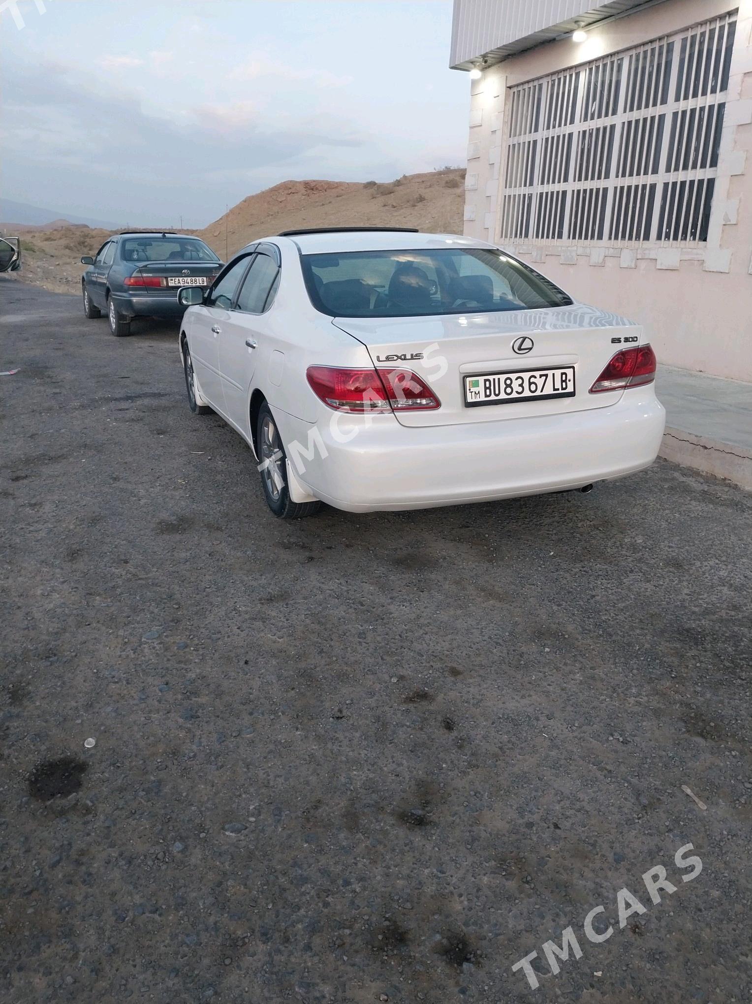 Lexus ES 300 2002 - 160 000 TMT - Койтендаг - img 4