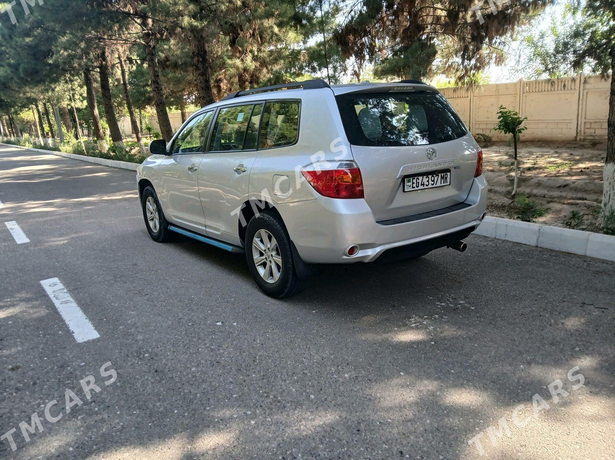 Toyota Highlander 2010 - 300 000 TMT - Мары - img 4