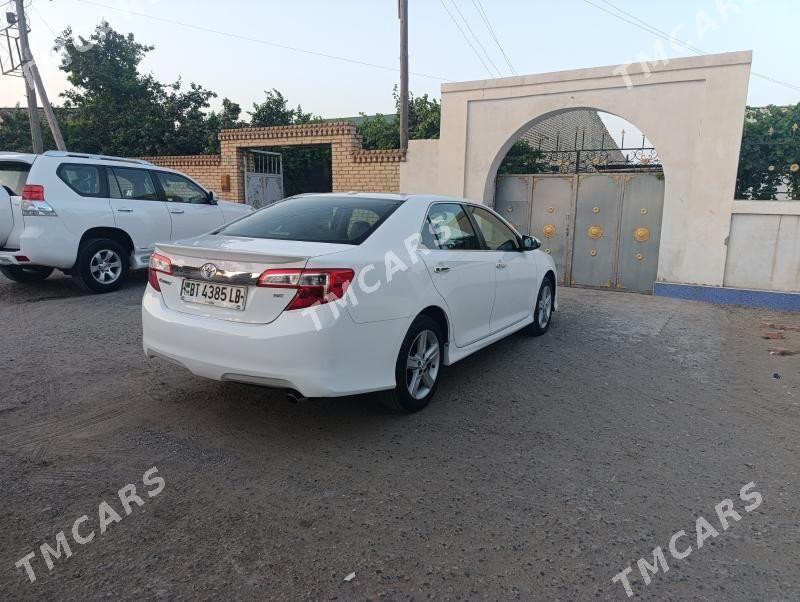 Toyota Camry 2012 - 210 000 TMT - Дянев - img 6