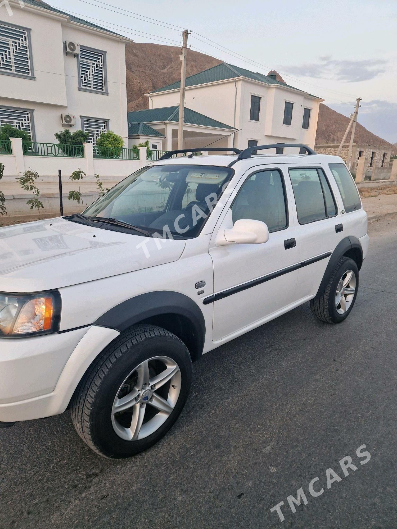 Land Rover Freelander 2005 - 130 000 TMT - Балканабат - img 3