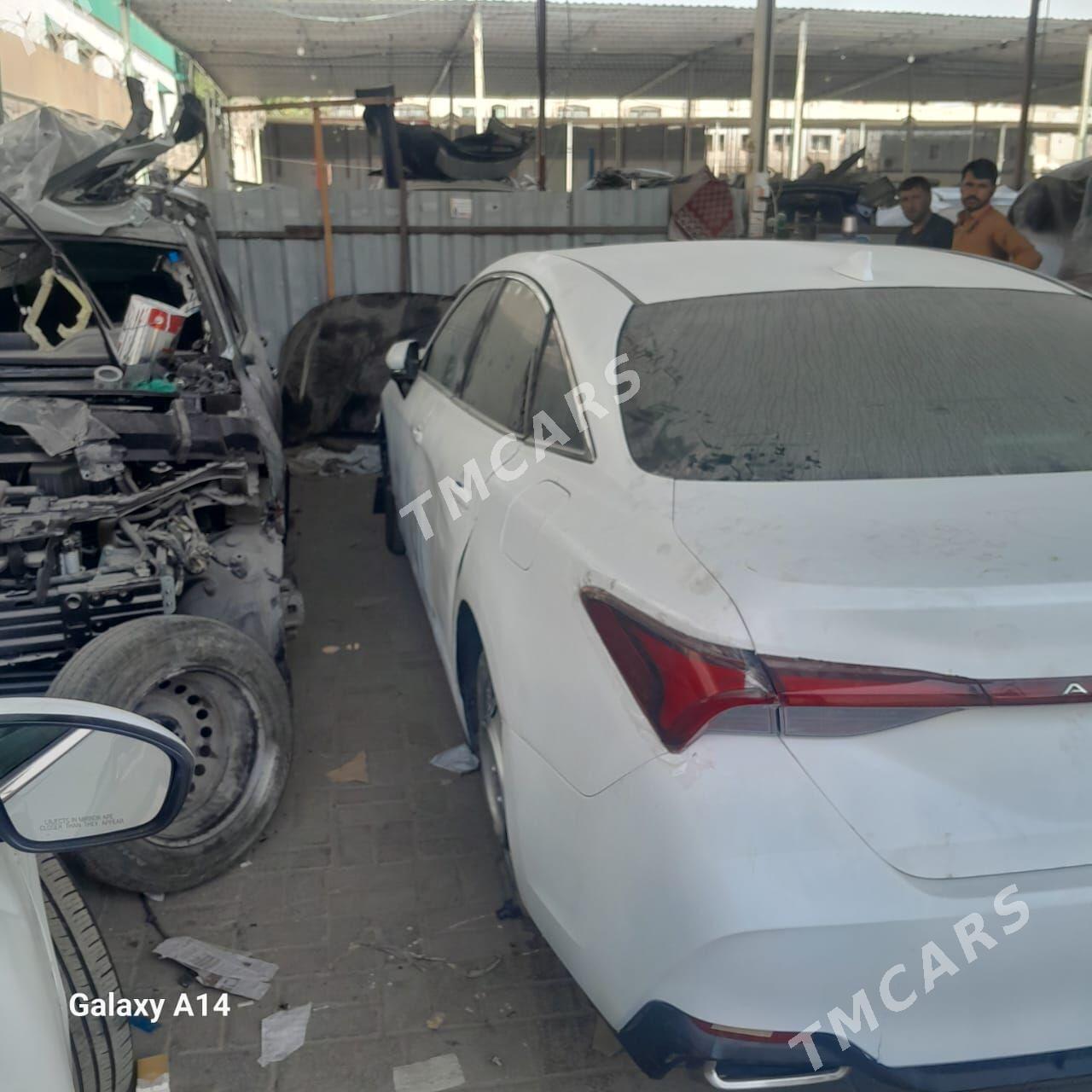 Toyota Avalon 2022 - 340 000 TMT - Байрамали - img 8
