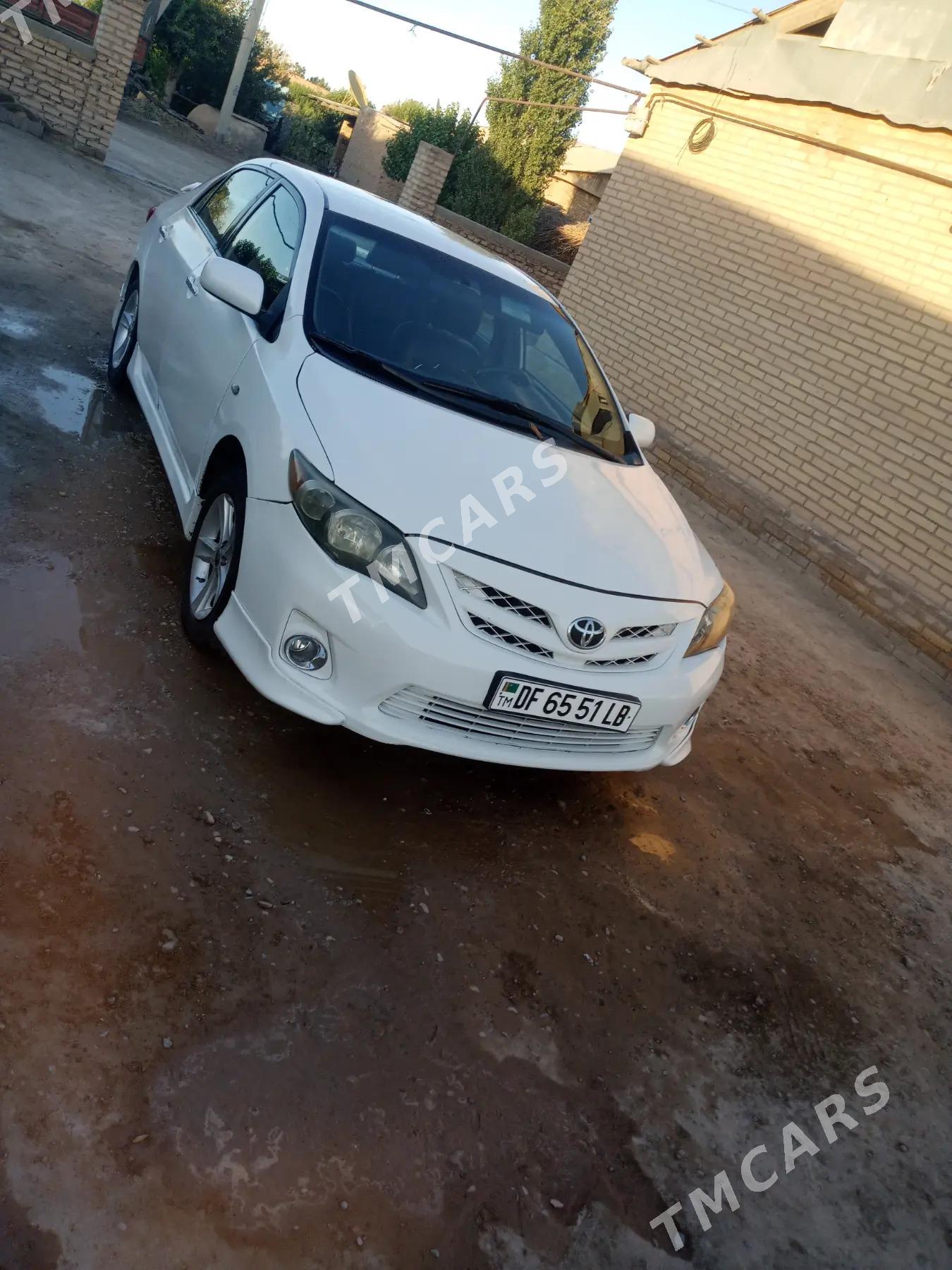 Toyota Corolla 2012 - 150 000 TMT - Халач - img 3