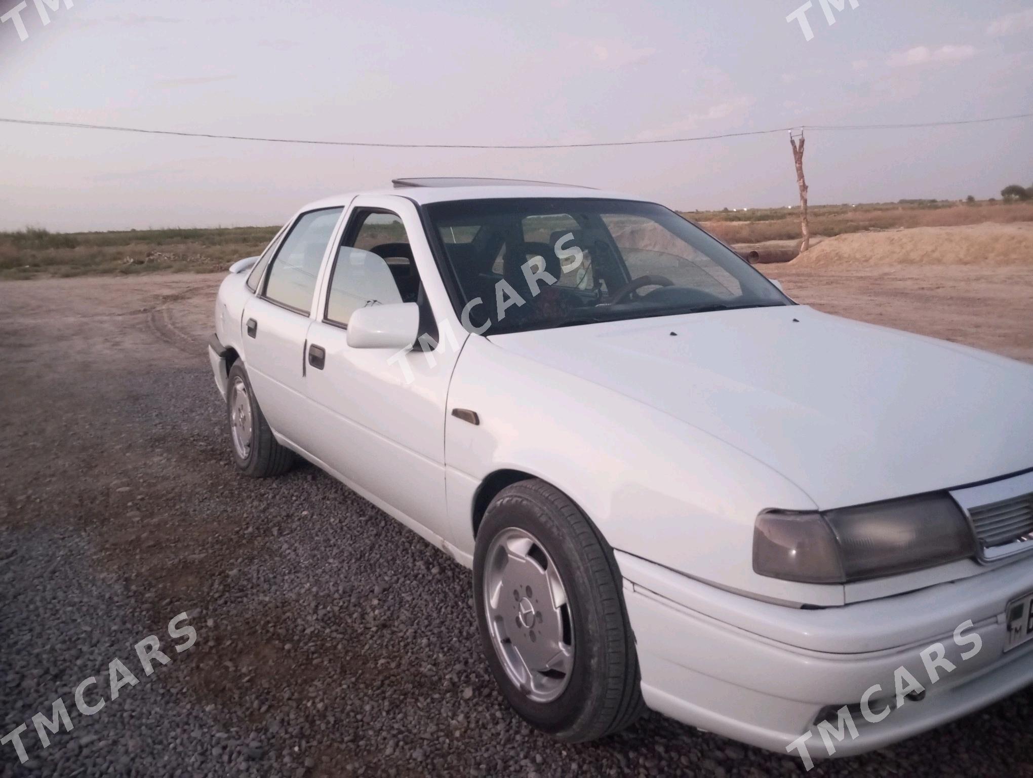 Opel Vectra 1993 - 30 000 TMT - Ак-Бугдайский этрап - img 3