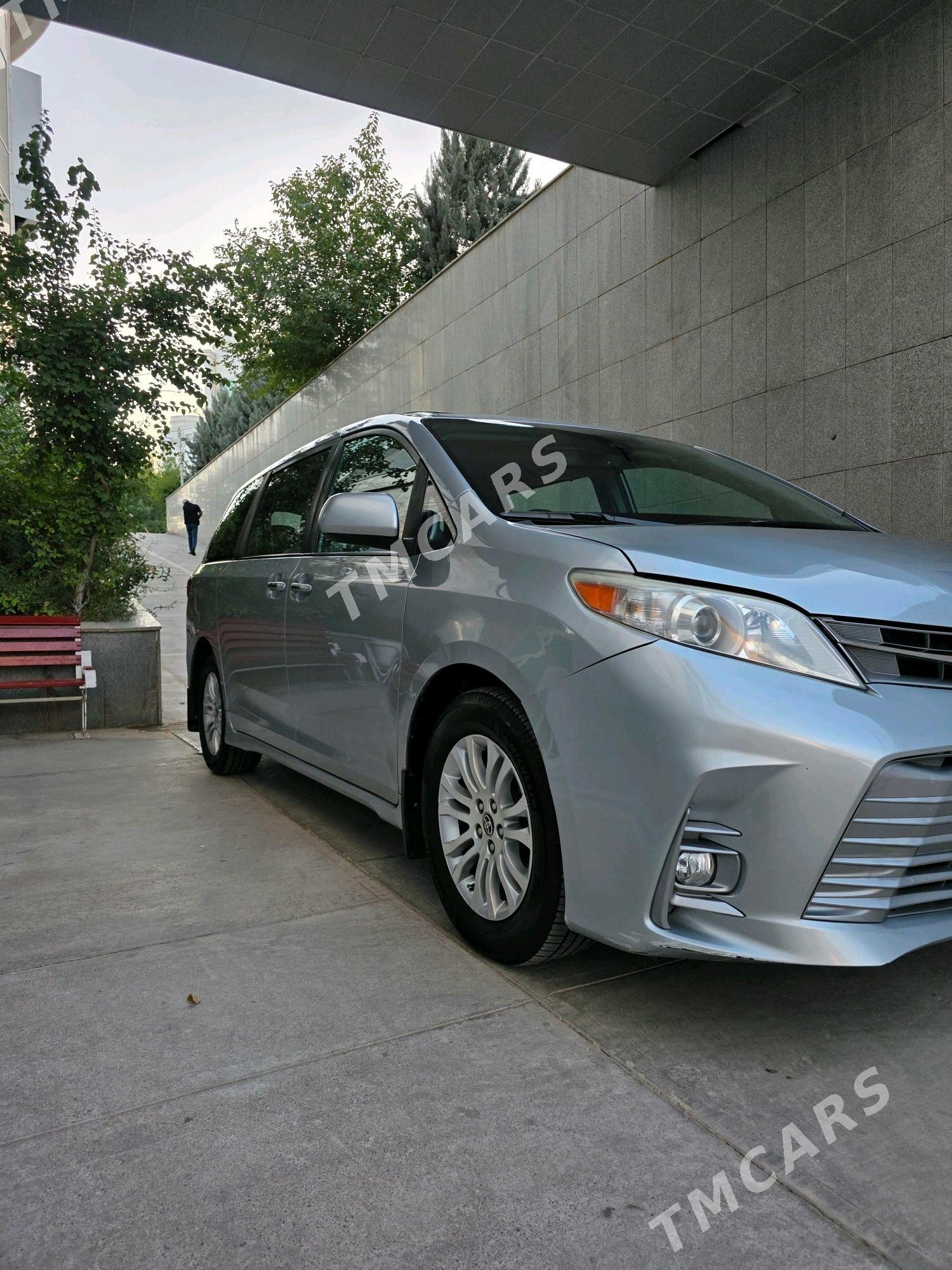 Toyota Sienna 2020 - 430 000 TMT - Ашхабад - img 10