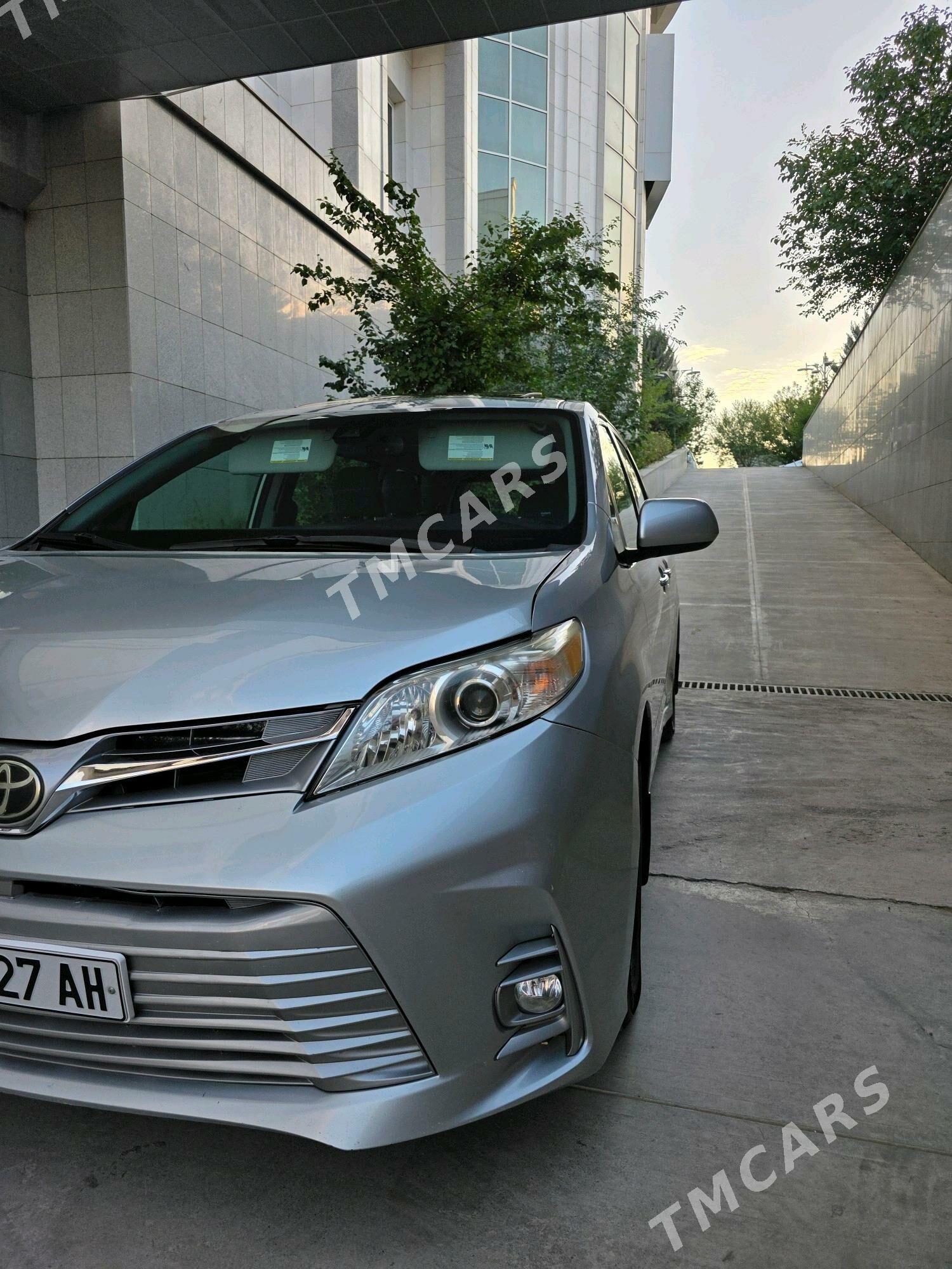 Toyota Sienna 2020 - 430 000 TMT - Ашхабад - img 5
