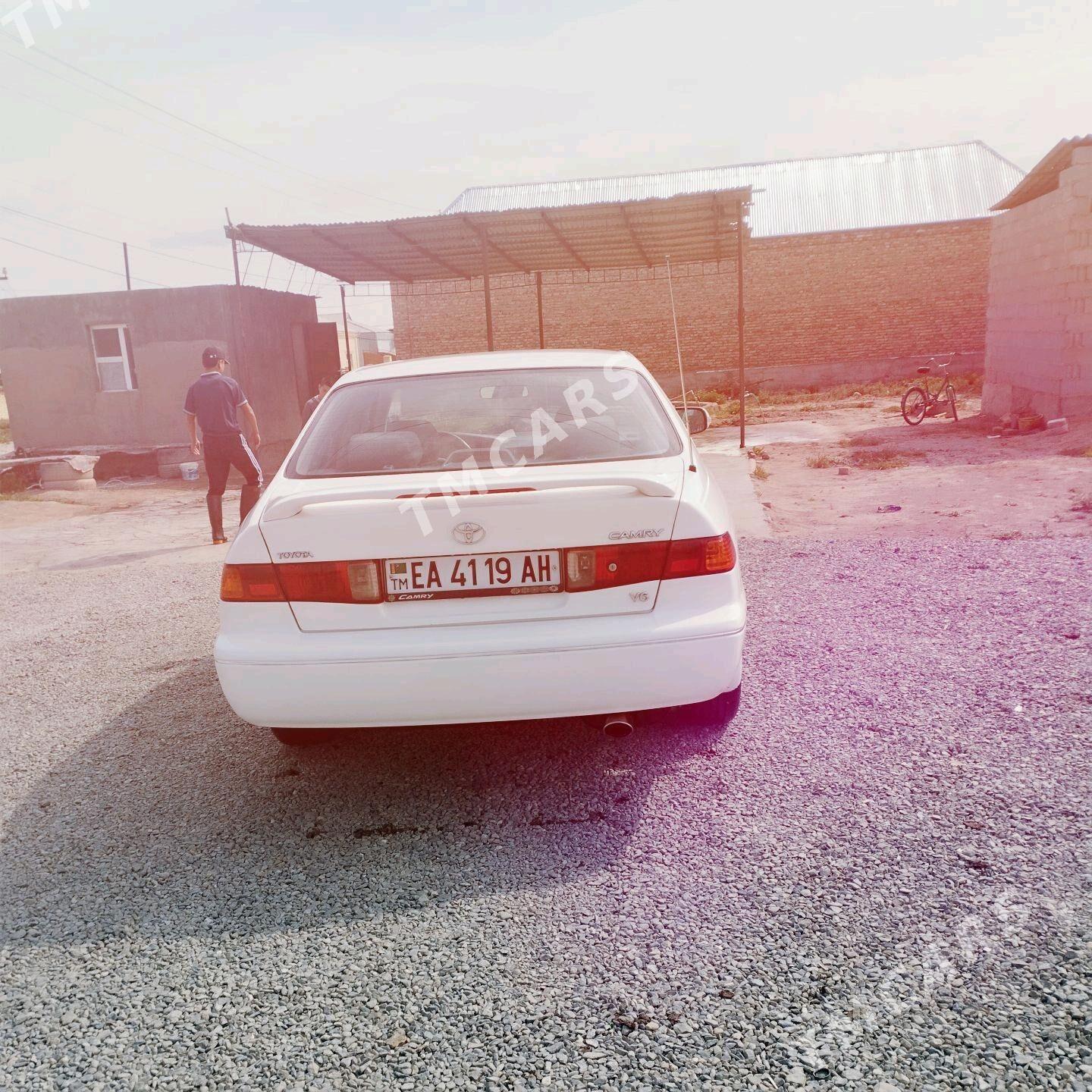 Toyota Camry 2000 - 135 000 TMT - Бахарден - img 2