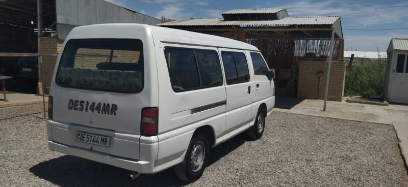 Toyota Hiace 2004 - 110 000 TMT - Мары - img 4