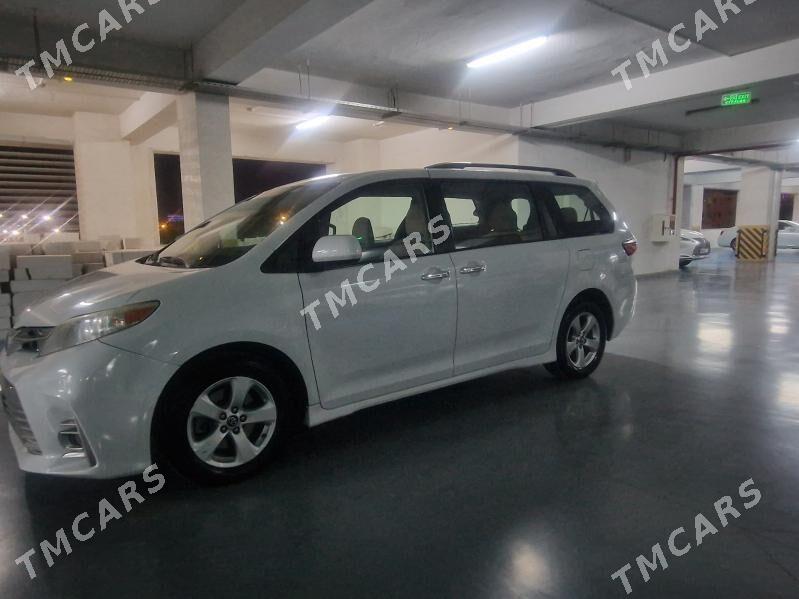 Toyota Sienna 2019 - 355 000 TMT - Aşgabat - img 3