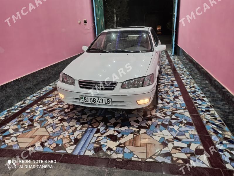 Toyota Camry 1998 - 125 000 TMT - Çärjew - img 5