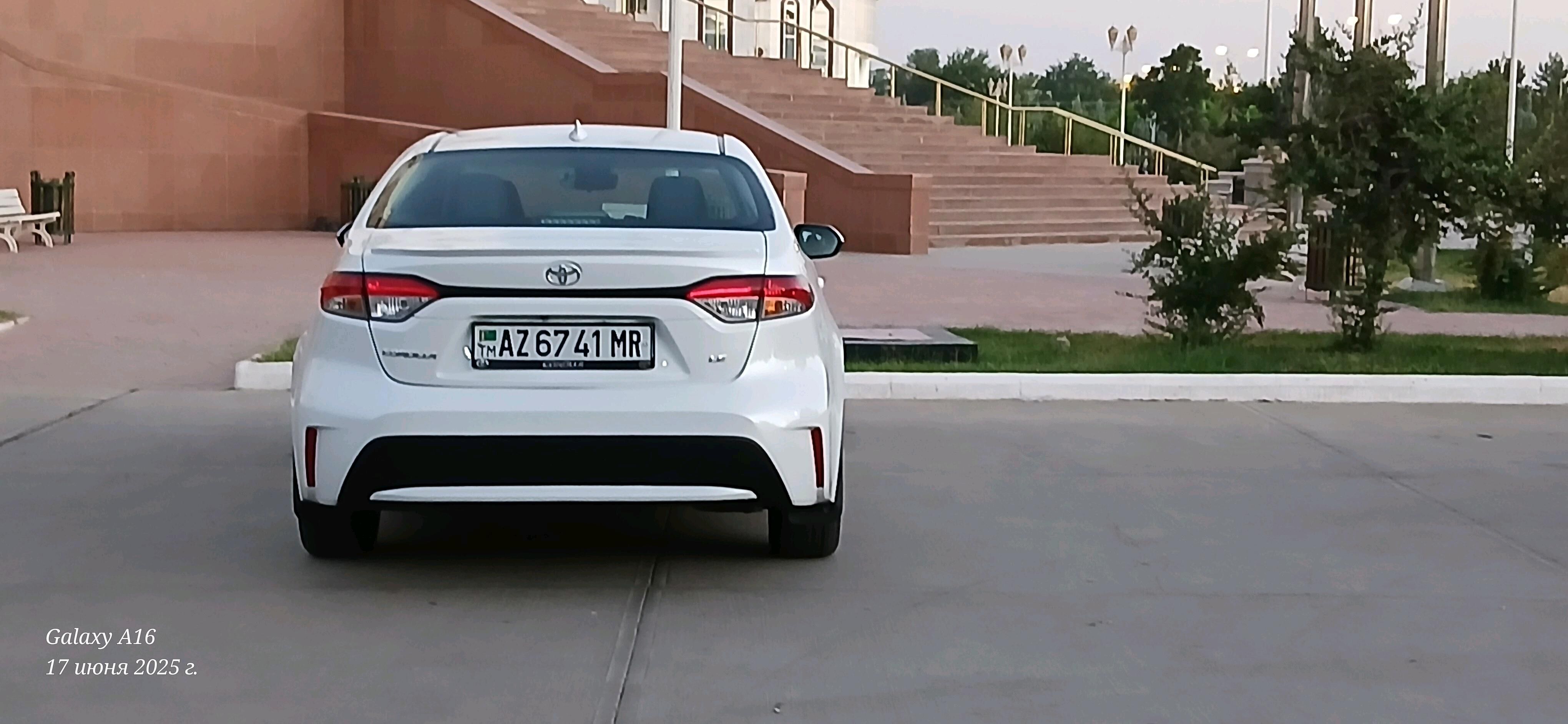 Toyota Corolla 2022 - 250 000 TMT - Мары - img 8