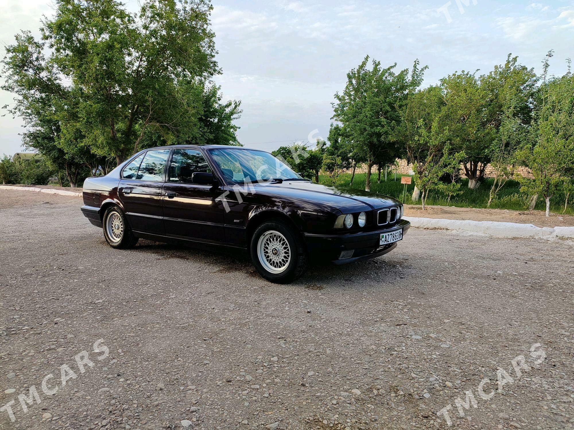 BMW 525 1993 - 65 000 TMT - Balkanabat - img 3
