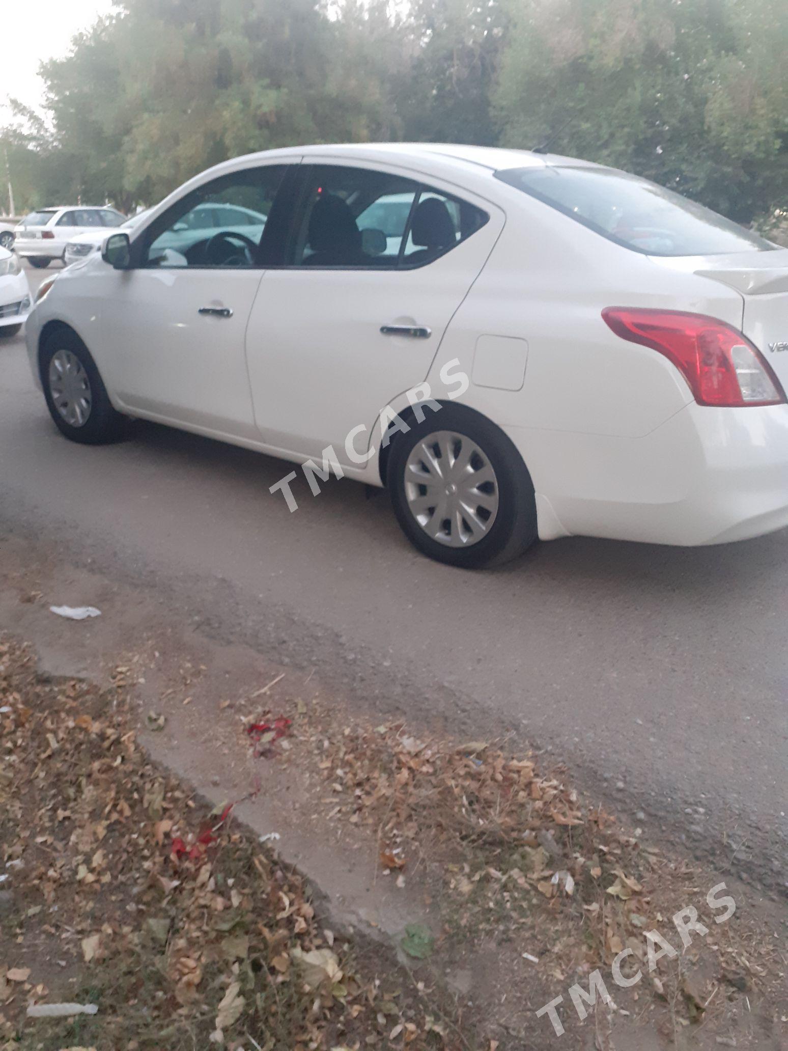 Nissan Versa 2014 - 126 000 TMT - Aşgabat - img 3