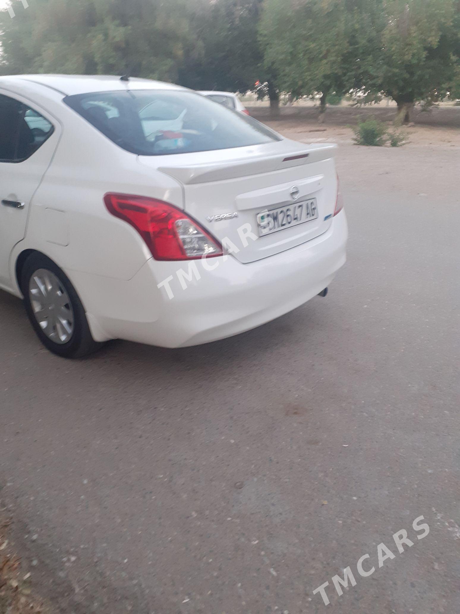 Nissan Versa 2014 - 126 000 TMT - Aşgabat - img 4