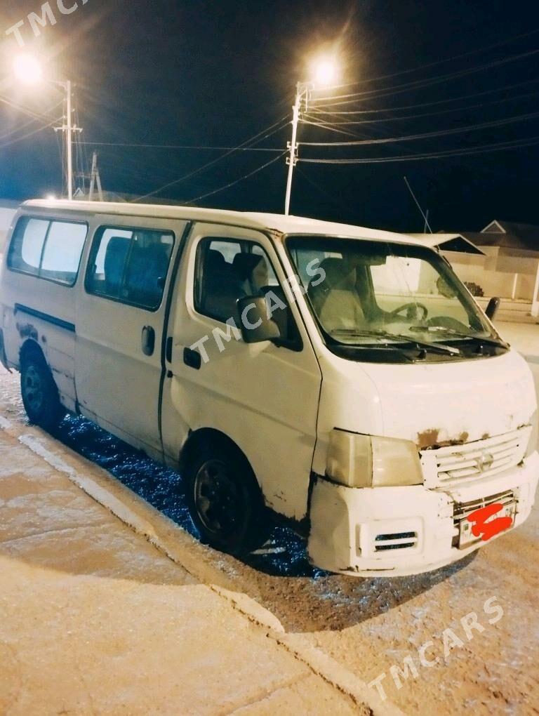 Nissan Urvan 2005 - 25 000 TMT - Эсенгулы - img 2