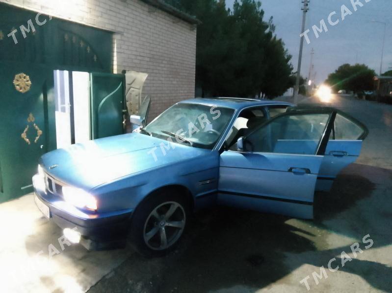 BMW 520 1990 - 32 000 TMT - Дянев - img 5