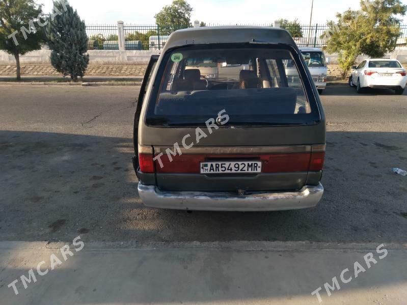 Toyota Town Ace 1992 - 30 000 TMT - Мары - img 4