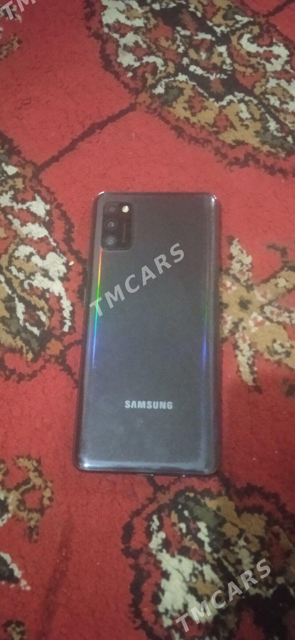 SAMSUNG GALAXY A41 - Хитровка - img 2