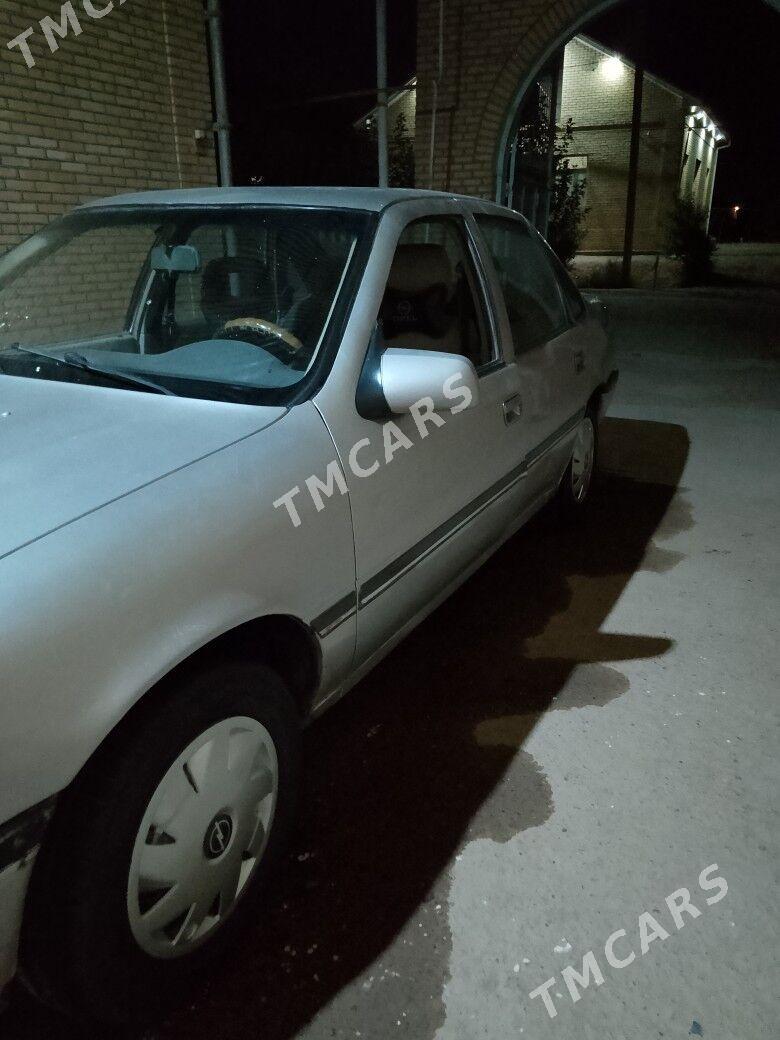 Opel Vectra 1990 - 25 000 TMT - Векильбазар - img 6