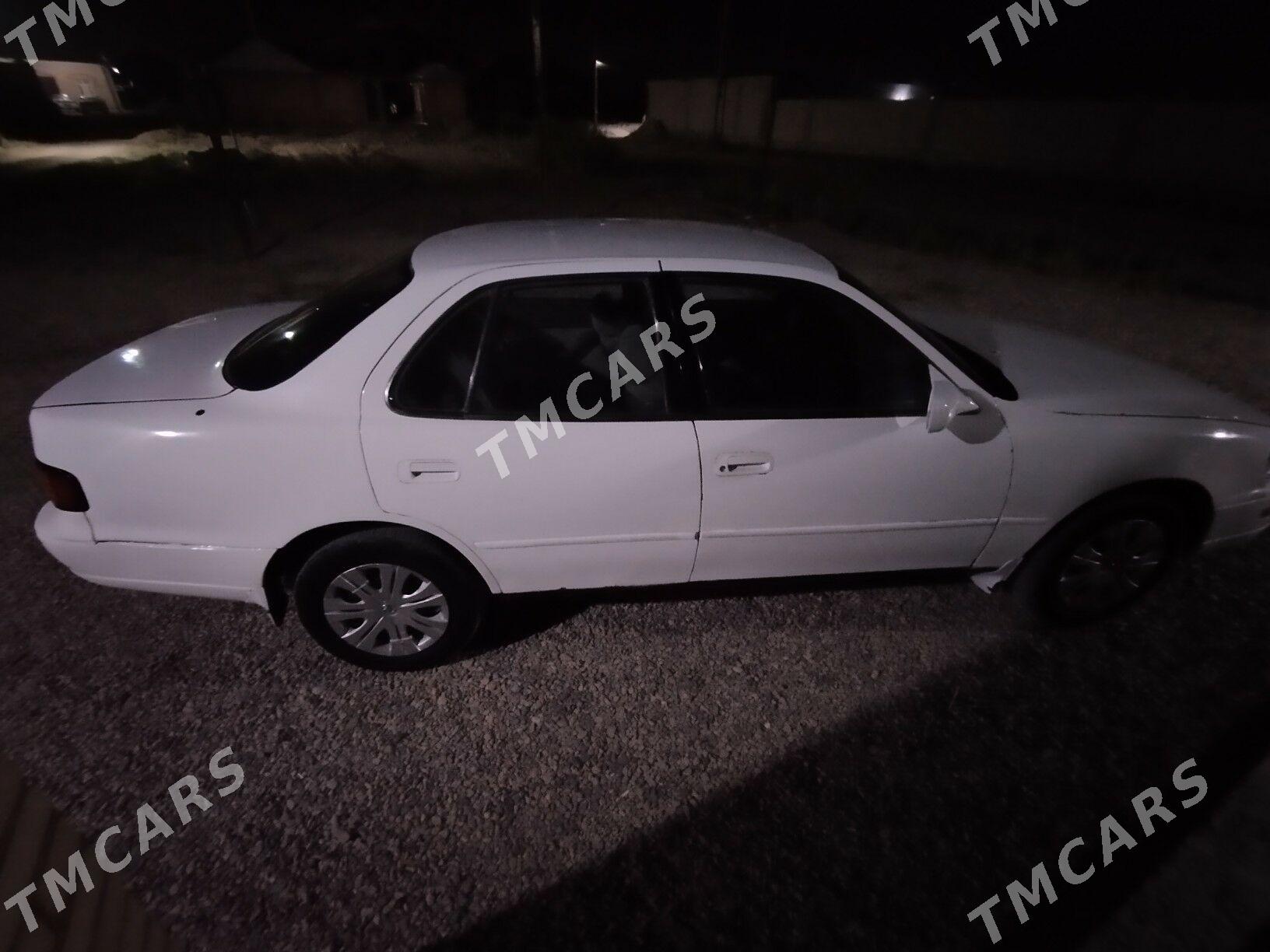 Toyota Camry 1994 - 74 000 TMT - Мары - img 2