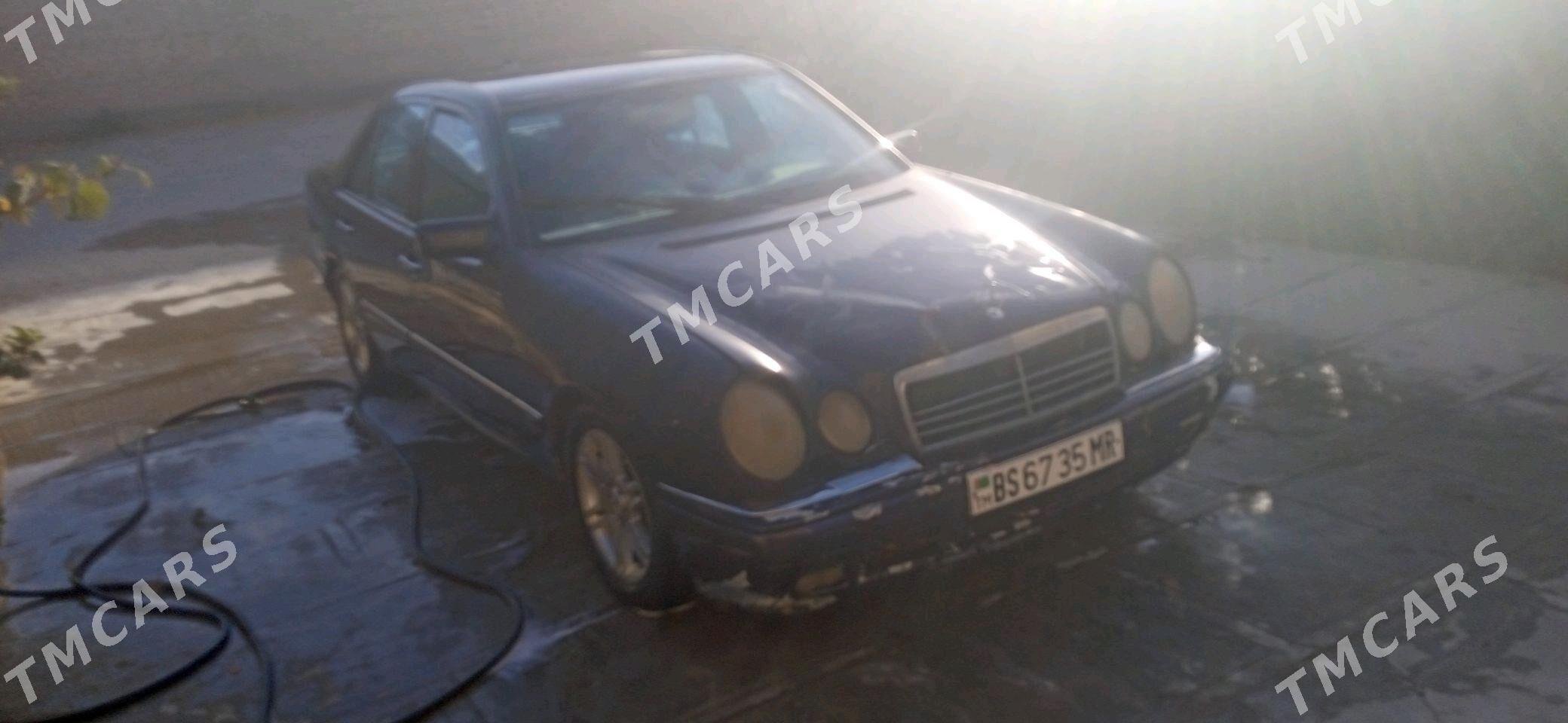 Mercedes-Benz E280 1996 - 50 000 TMT - Байрамали - img 4
