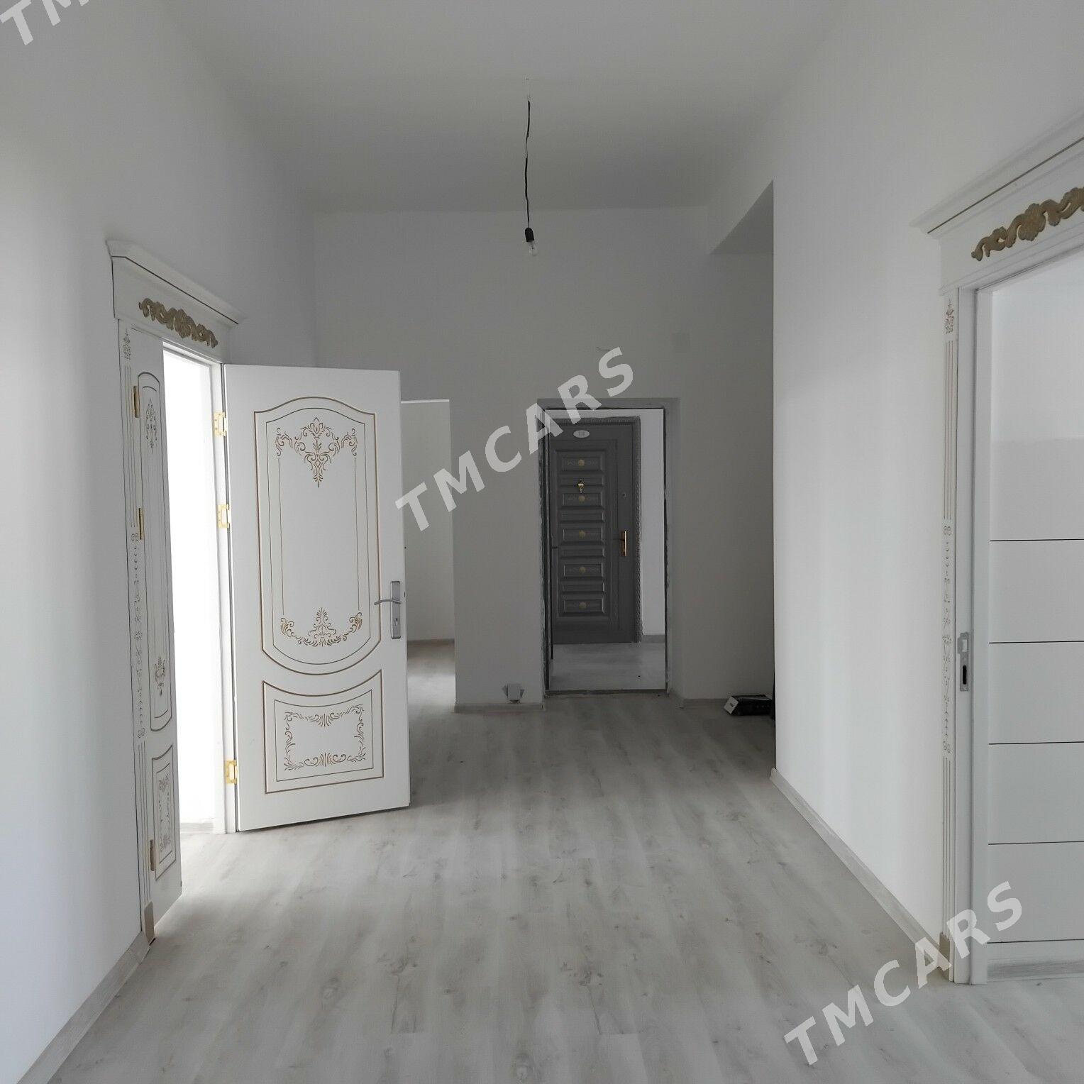 Бахар базар Элитка 1эт2к 134м² - Дашогуз - img 8