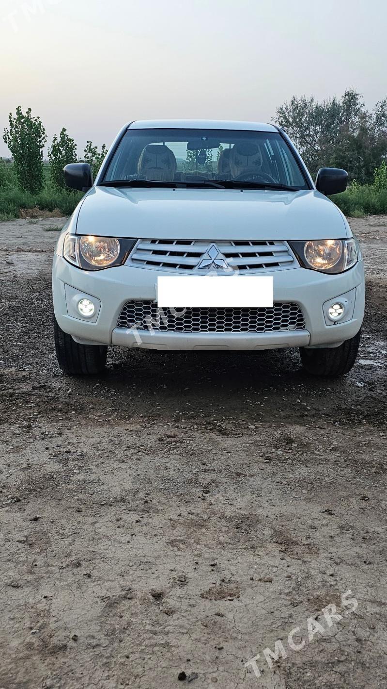 Mitsubishi L200 2014 - 215 000 TMT - Гурбансолтан Едже - img 5