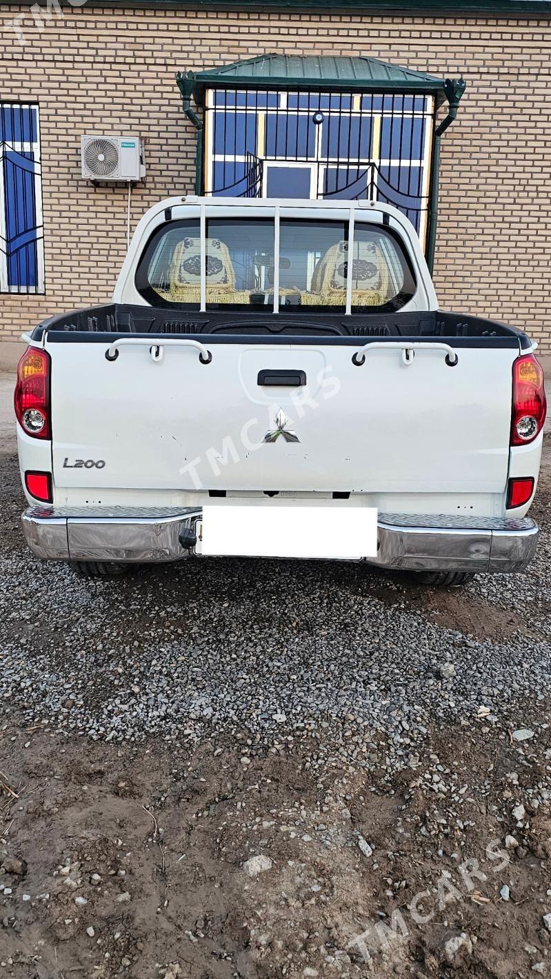 Mitsubishi L200 2014 - 215 000 TMT - Гурбансолтан Едже - img 6