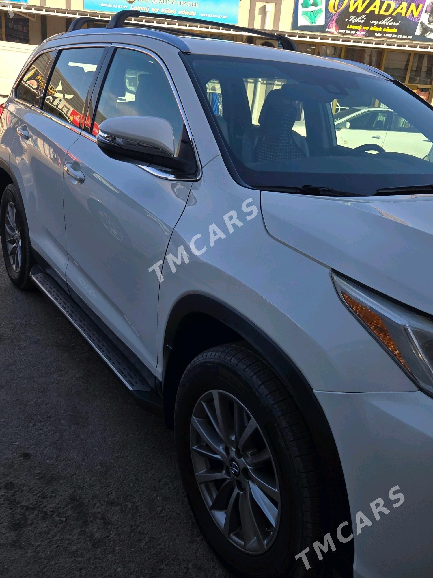 Toyota Highlander 2019 - 450 000 TMT - Мургап - img 4