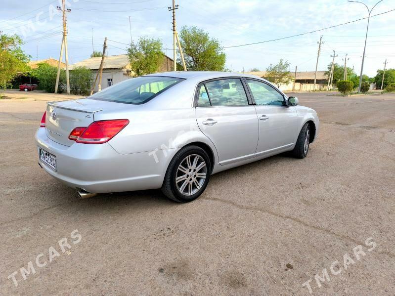 Toyota Avalon 2005 - 190 000 TMT - Кёнеургенч - img 3