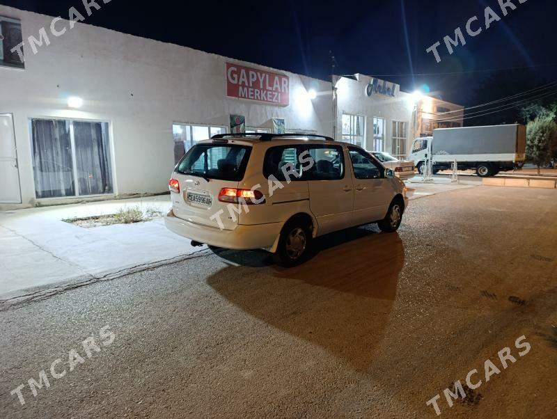 Toyota Sienna 2002 - 158 000 TMT - Бахарден - img 6