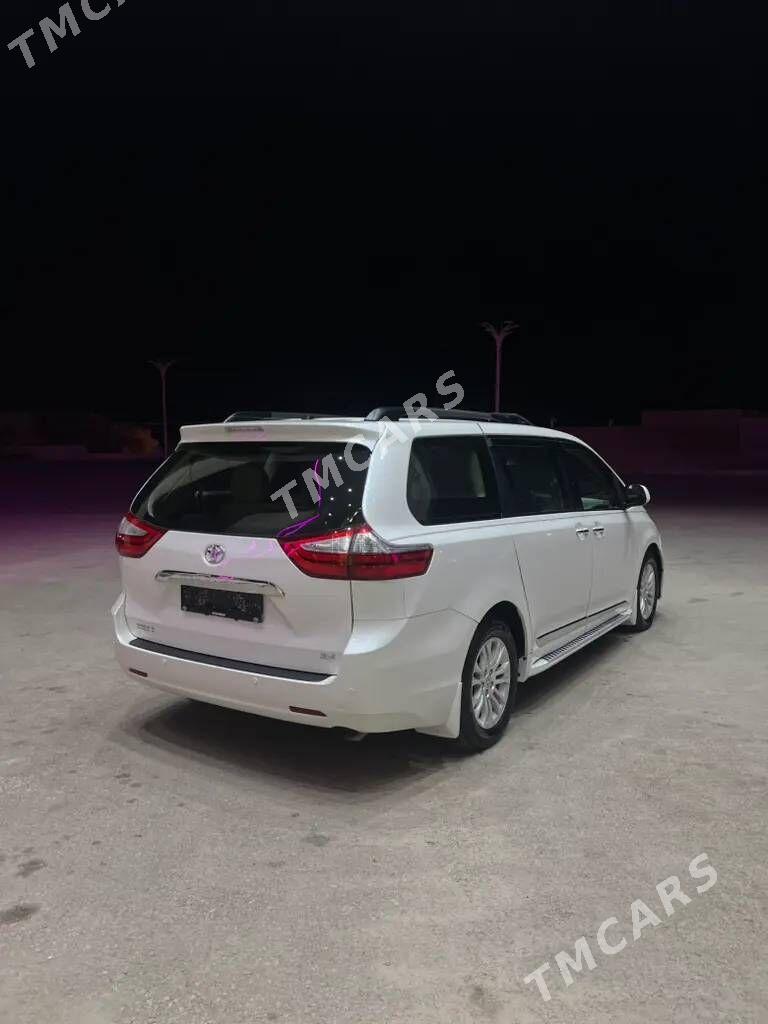 Toyota Sienna 2016 - 345 000 TMT - Балканабат - img 2